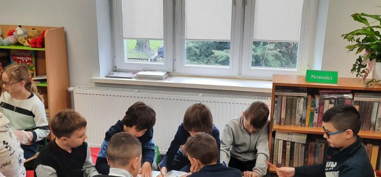 Wielkanocna lekcja biblioteczna dla trzecioklasistów z Piekar.