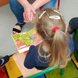 Przedszkolaki w bibliotece