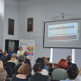 XVII Forum Bibliotekarzy Powiatu Krakowskiego XVII Forum Bibliotekarzy Powiatu Krakowskiego