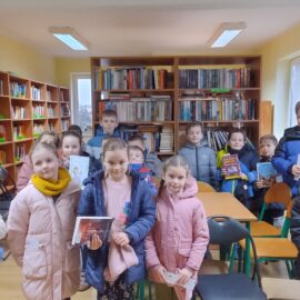 Lekcja biblioteczna pierwszoklasistów