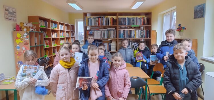 Lekcja biblioteczna pierwszoklasistów